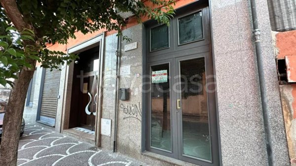 negozio in vendita a Casoria in zona Centro Storico