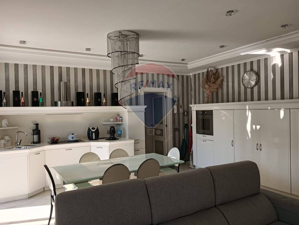 appartamento in vendita a Casoria in zona Arpino