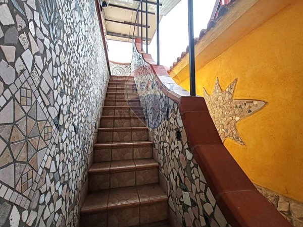 casa indipendente in vendita a Casoria in zona Centro Storico