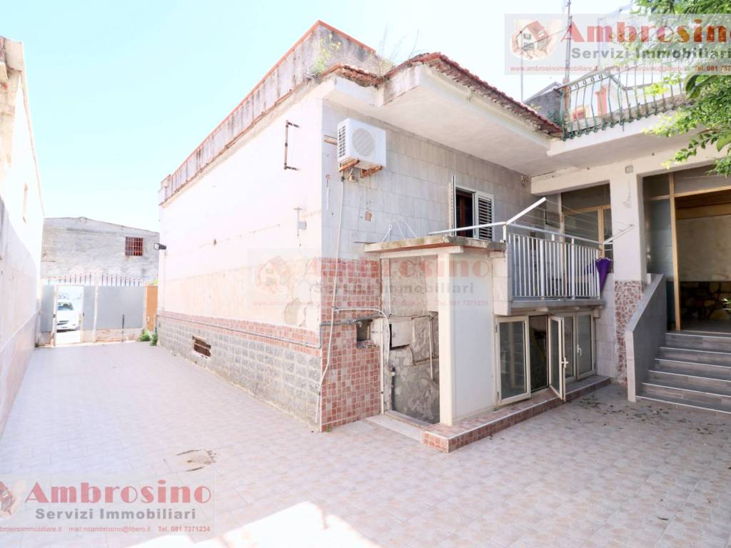 casa indipendente in vendita a Casoria