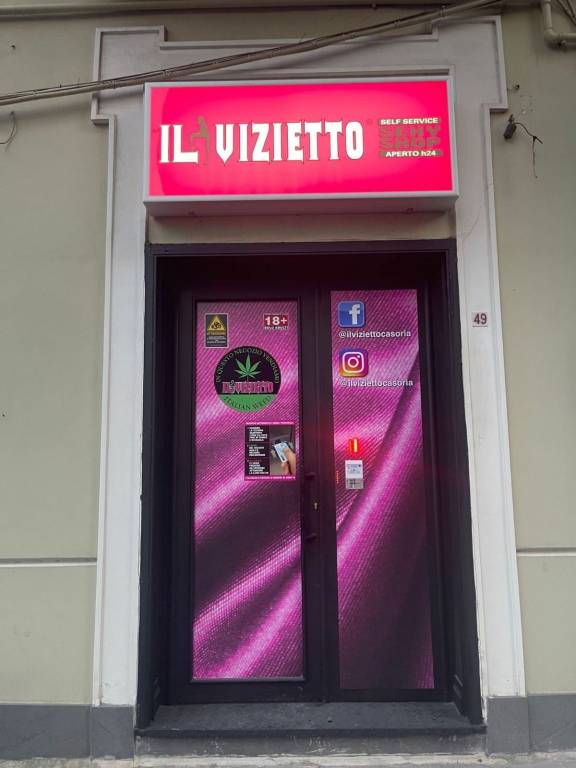 negozio in vendita a Casoria