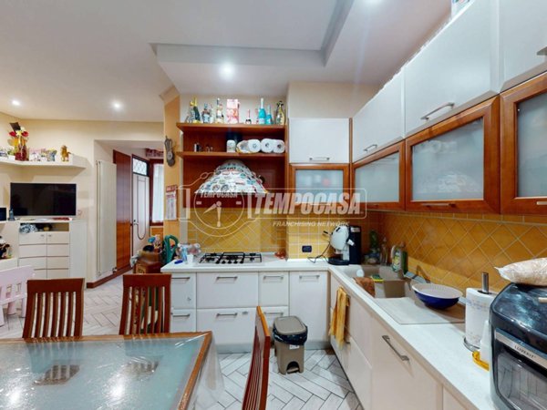 appartamento in vendita a Casoria in zona Centro Storico