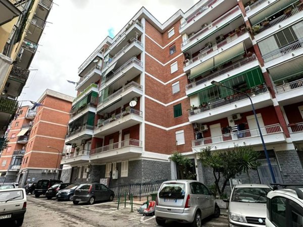 appartamento in vendita a Casoria in zona Arpino