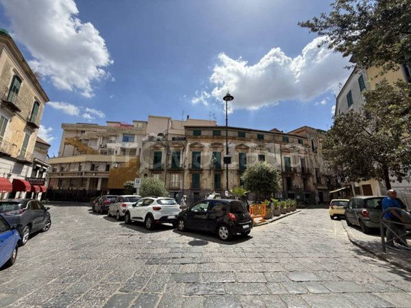 casa indipendente in vendita a Casoria in zona Centro Storico