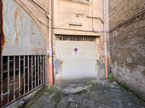 locale commerciale in vendita a Casoria in zona Centro Storico