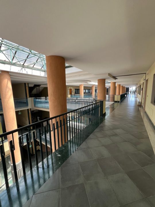 locale commerciale in vendita a Casoria