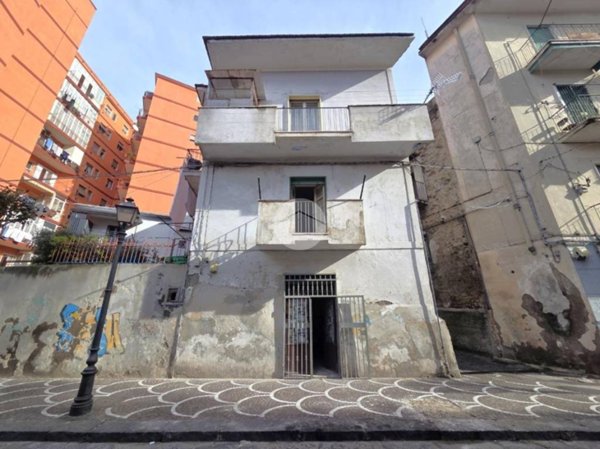 appartamento in vendita a Casoria in zona Centro Storico