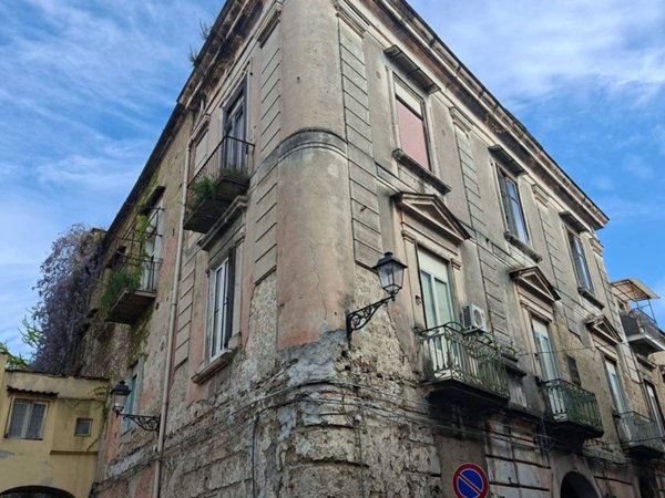 intera palazzina in vendita a Casoria in zona Centro Storico