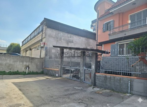 casa indipendente in vendita a Casoria