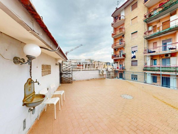 appartamento in vendita a Casoria in zona Centro Storico