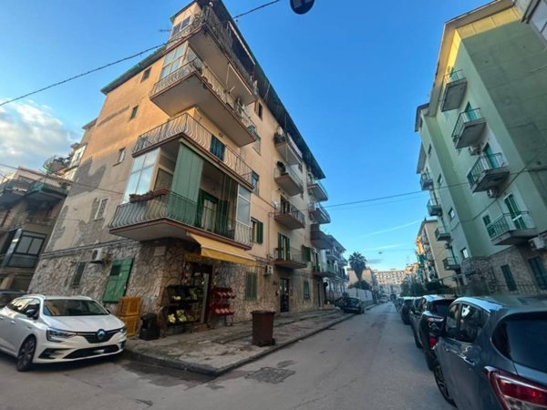 appartamento in vendita a Casoria in zona Centro Storico