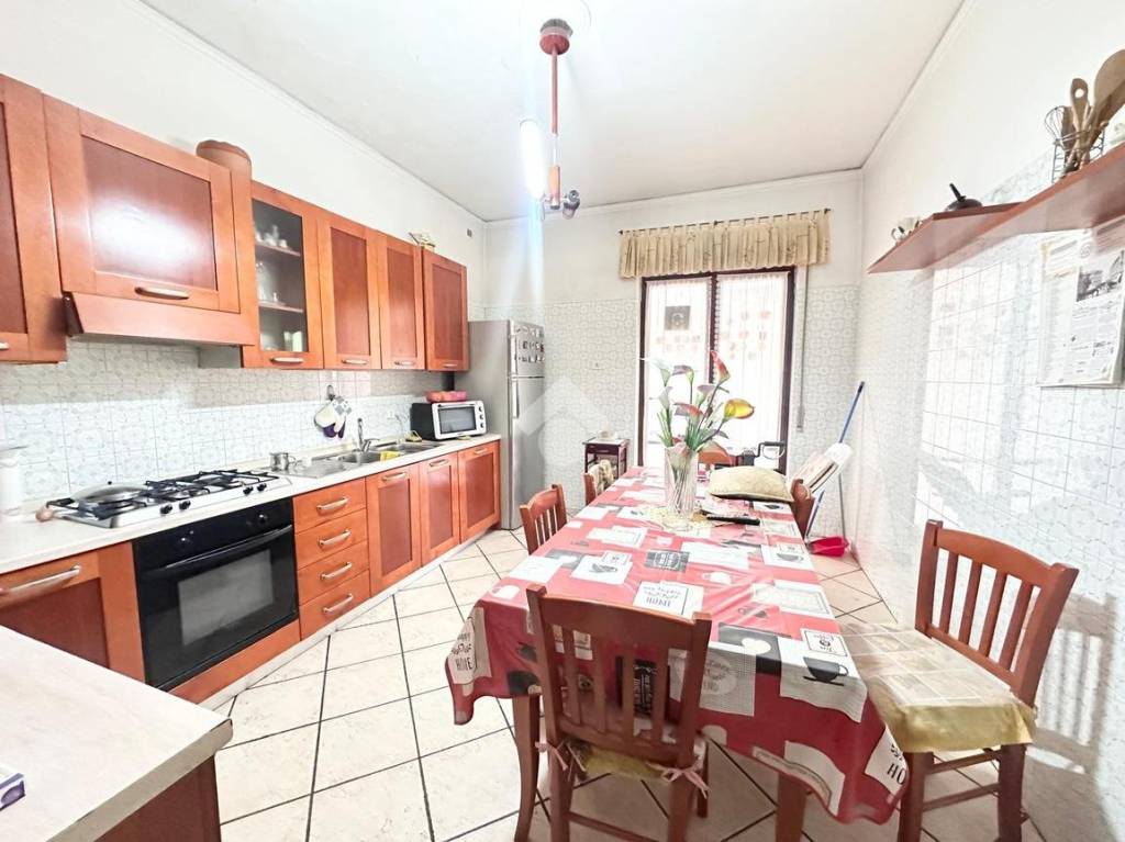 appartamento in vendita a Casoria in zona Arpino