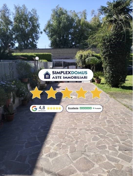 casa indipendente in vendita a Casoria