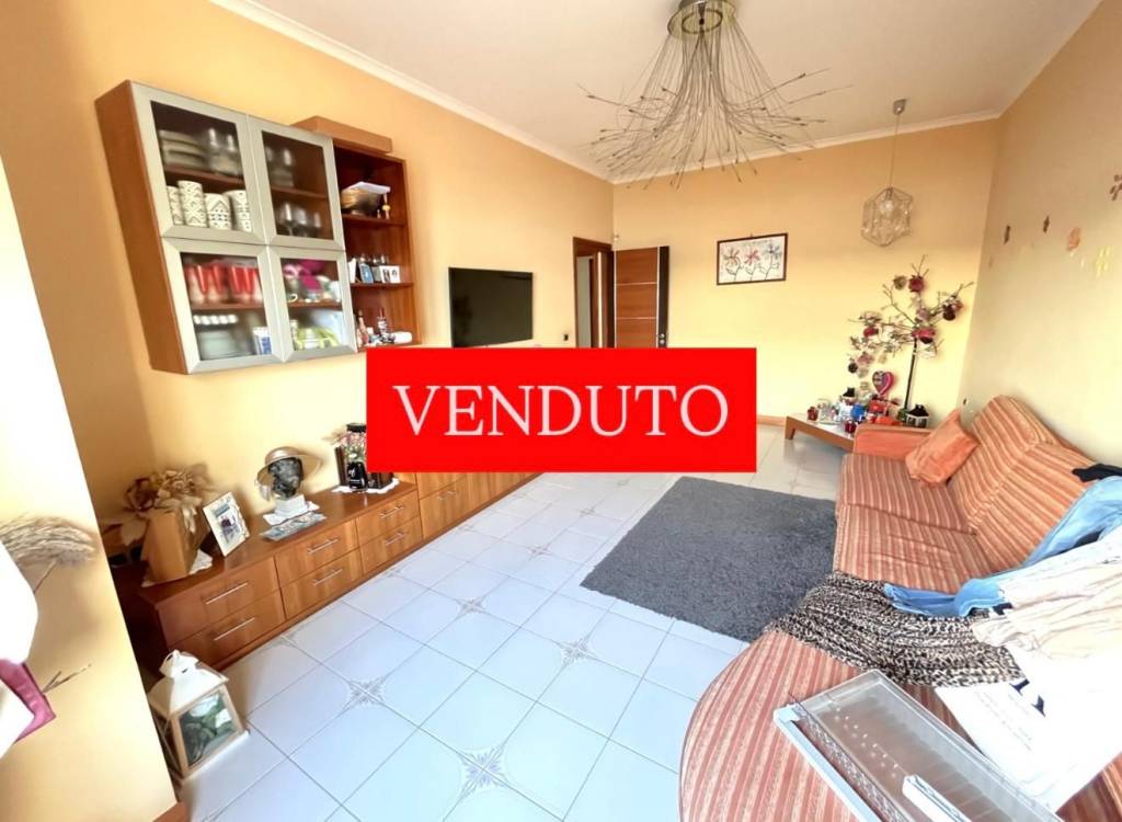 appartamento in vendita a Casoria in zona Centro Storico