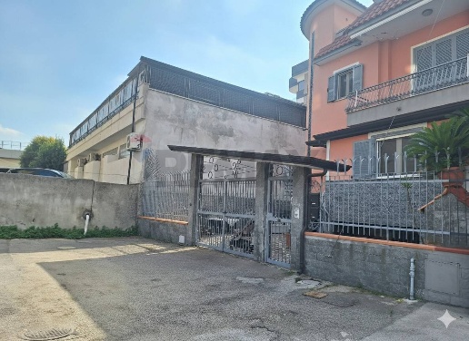 casa indipendente in vendita a Casoria