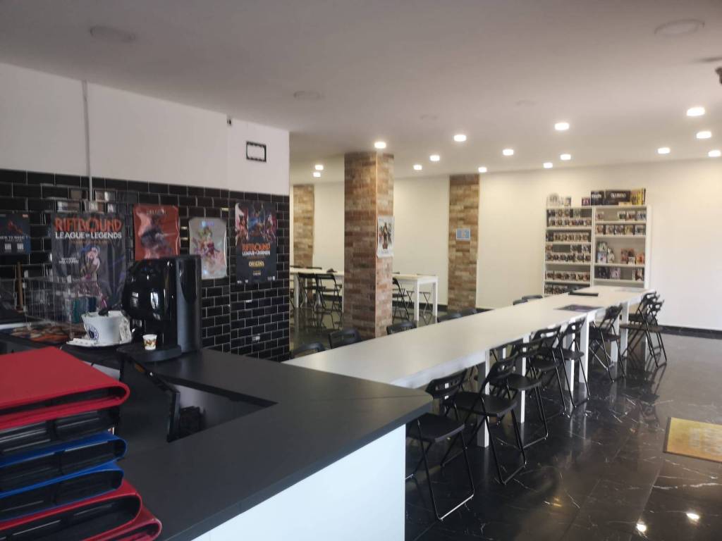 negozio in vendita a Casoria