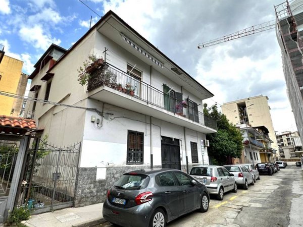 intera palazzina in vendita a Casoria
