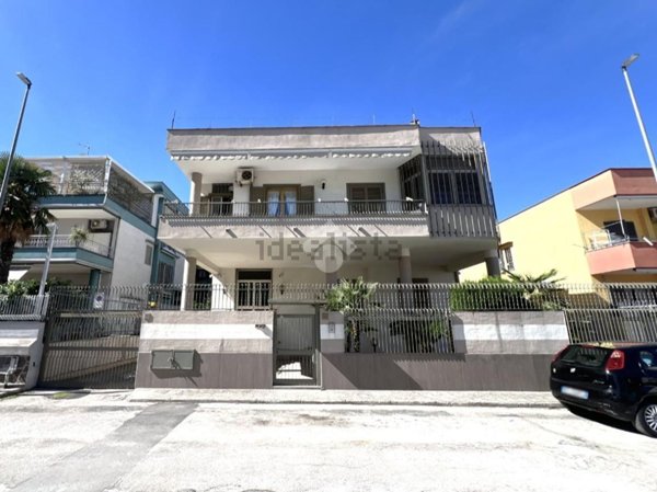 casa indipendente in vendita a Casoria