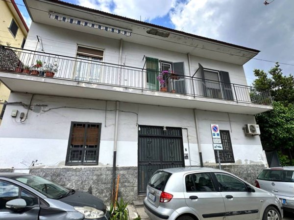 intera palazzina in vendita a Casoria