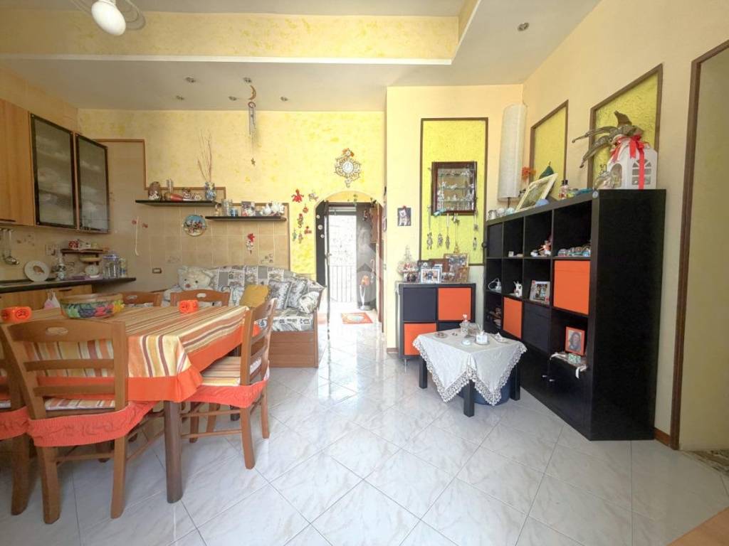 appartamento in vendita a Casoria in zona Centro Storico