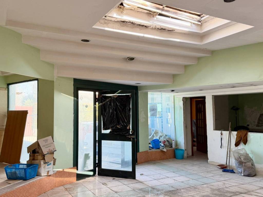 negozio in vendita a Casoria