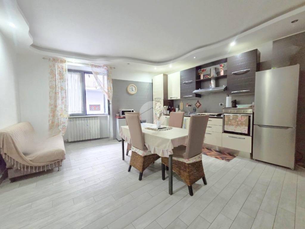 appartamento in vendita a Casoria in zona Centro Storico