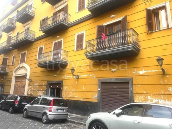 negozio in vendita a Casoria in zona Centro Storico