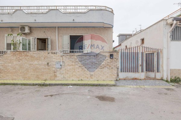 casa indipendente in vendita a Casoria in zona Centro Storico