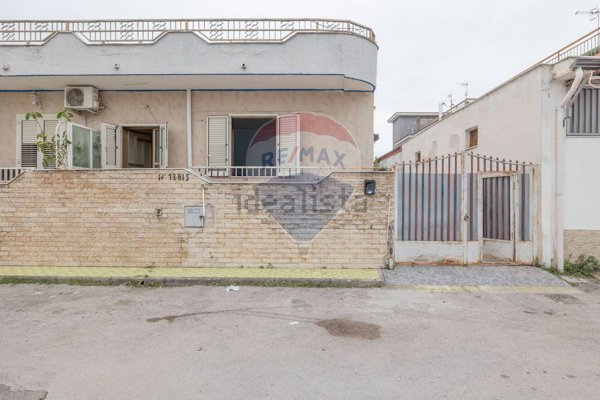 casa indipendente in vendita a Casoria in zona Centro Storico