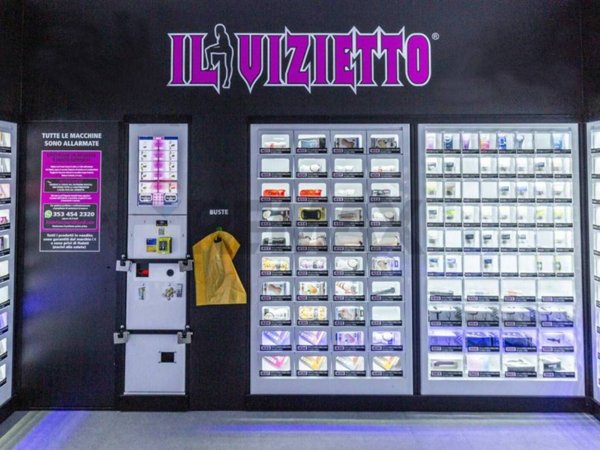 negozio in vendita a Casoria