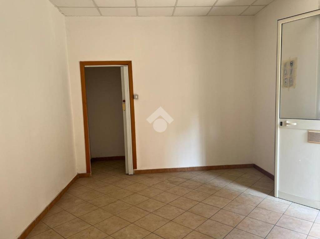 negozio in vendita a Casoria