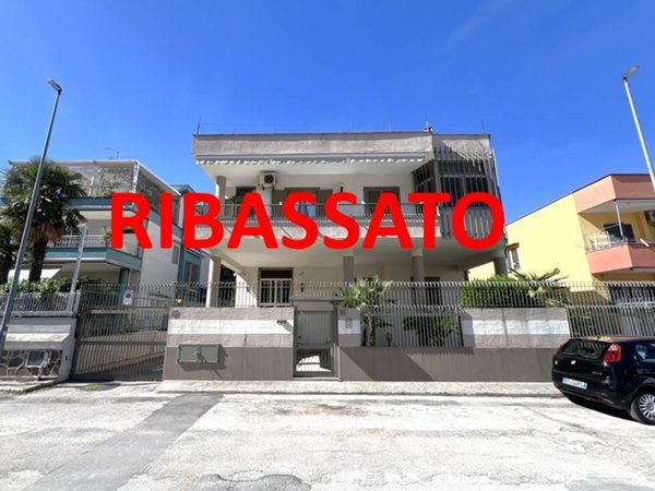 casa indipendente in vendita a Casoria