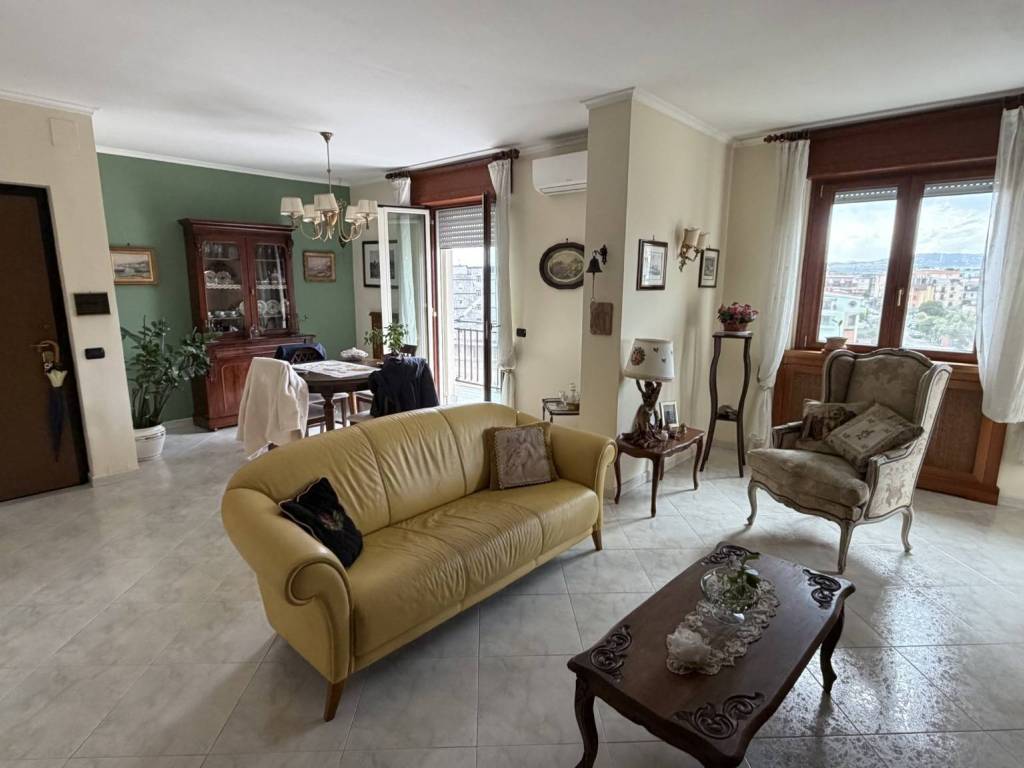 appartamento in vendita a Casoria