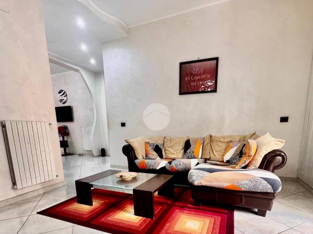 appartamento in vendita a Casoria in zona Arpino