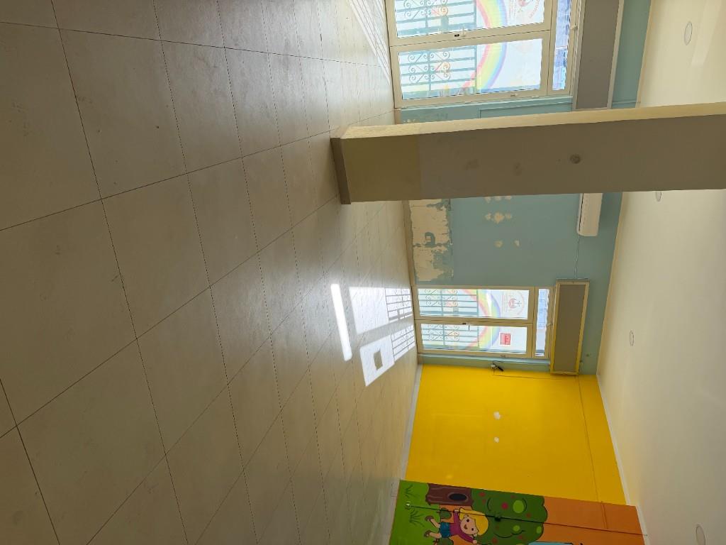 locale commerciale in vendita a Casoria