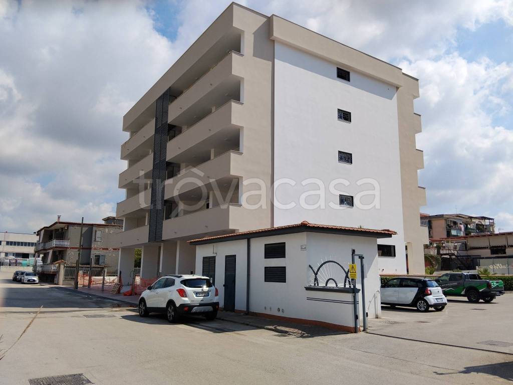 appartamento in vendita a Casoria in zona Arpino