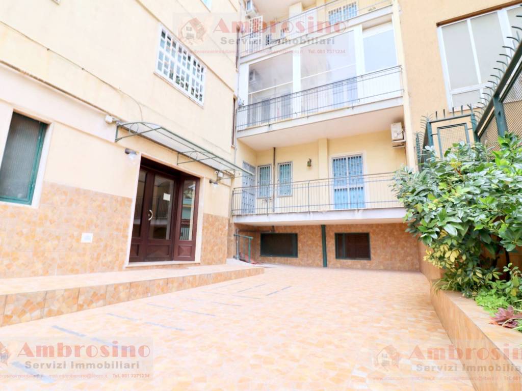 appartamento in vendita a Casoria in zona Centro Storico
