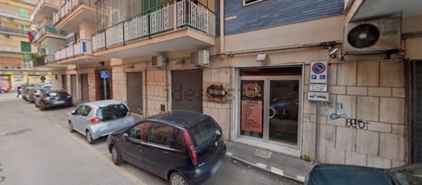 locale commerciale in vendita a Casoria