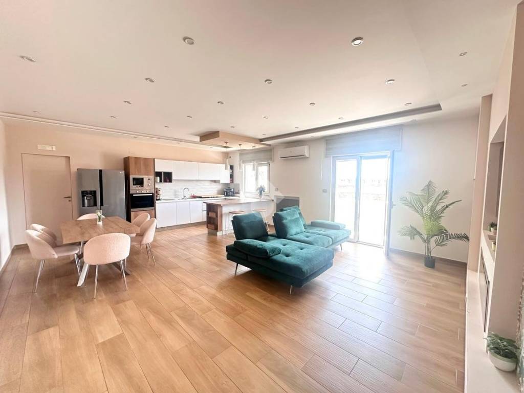 appartamento in vendita a Casoria in zona Arpino