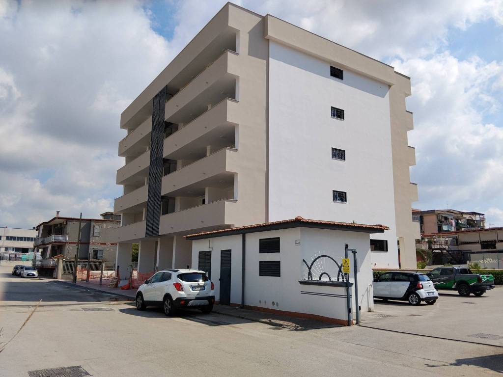 appartamento in vendita a Casoria in zona Arpino