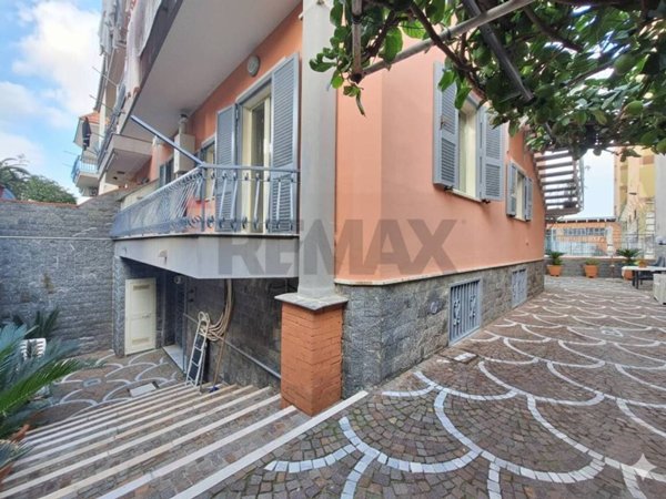 casa indipendente in vendita a Casoria