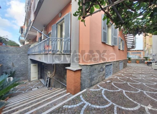 casa indipendente in vendita a Casoria