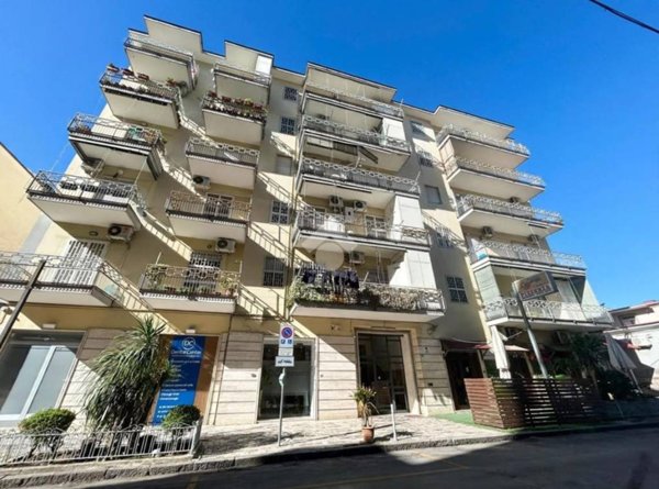 appartamento in vendita a Casoria in zona Centro Storico