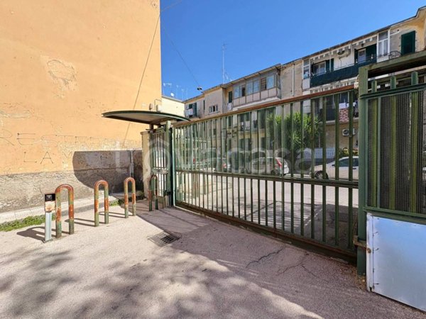 appartamento in vendita a Casoria in zona Centro Storico