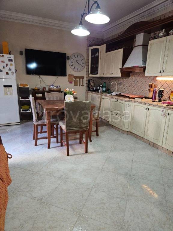 appartamento in vendita a Casoria in zona Arpino