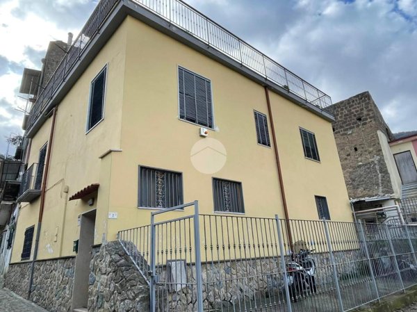 casa indipendente in vendita a Castellammare di Stabia in zona Mezzapietra