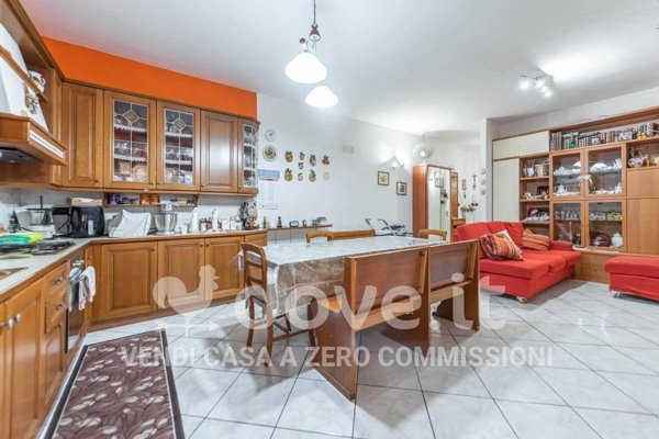 casa indipendente in vendita a Castellammare di Stabia in zona Pioppaino