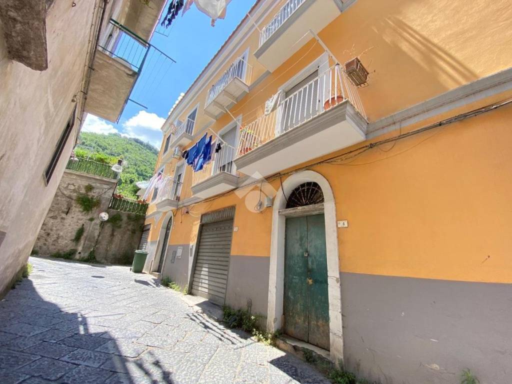 appartamento in vendita a Castellammare di Stabia in zona Privati