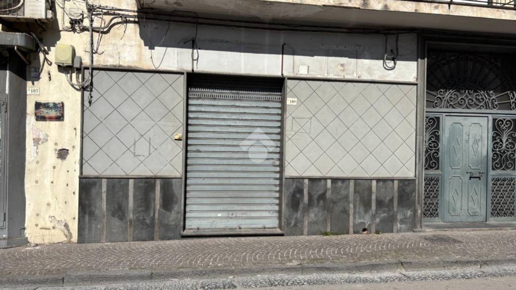 negozio in vendita a Castellammare di Stabia