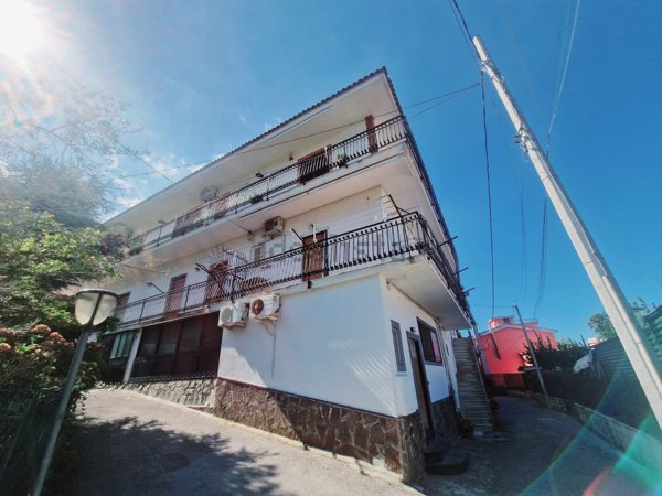 appartamento in vendita a Castellammare di Stabia in zona Mezzapietra